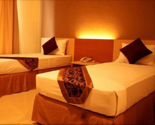 Hotel Delta Sinar Mayang Sidoarjo Ngoại thất bức ảnh